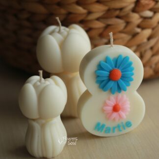 Set lumânări din ceară de soia turnate manual - Lalele, 210gr