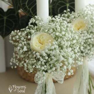 Lumânări subțiri de cununie cu floarea miresei și trandafiri David Austin