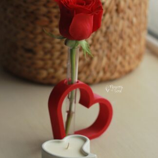 Vază minimalistă cu trandafir roșu și lumânare din ceară naturală de soia - Heart
